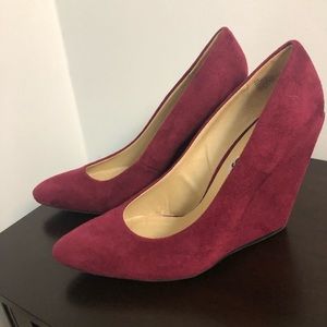 Nine West Burgundy Wedge Size 9.5